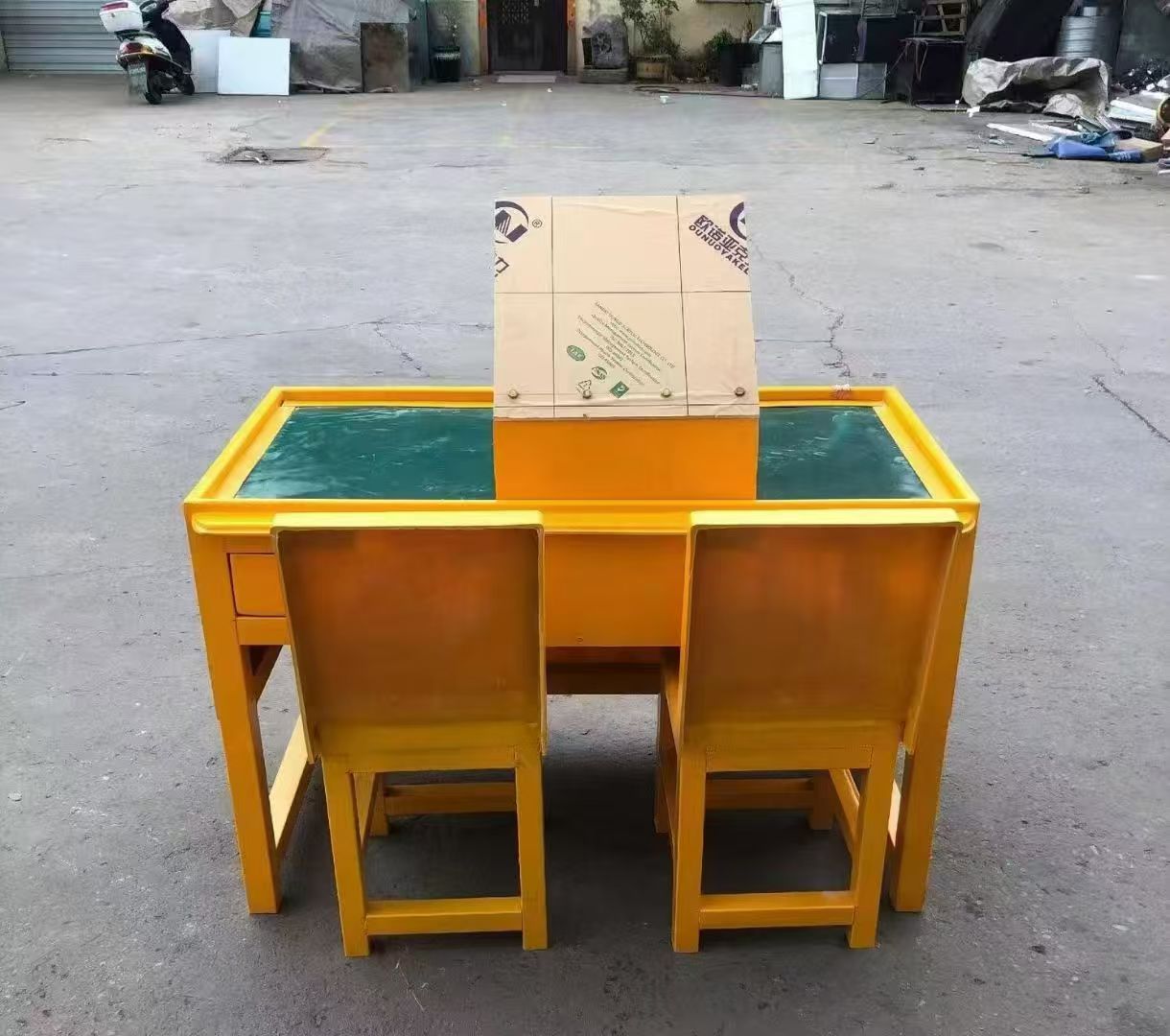 西和防静电导通桌井下煤矿火工品发放桌：危险品流转的安全守护者